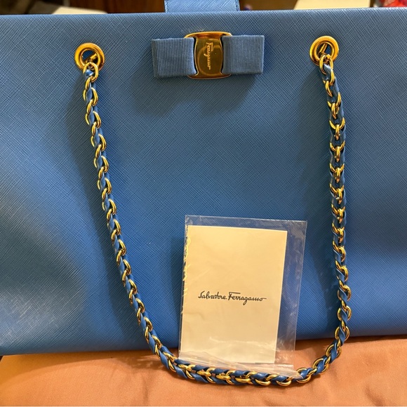 Salvatore Ferragamo Handbags - Salvatore Ferragamo Blue Leather Vara Bow Chain Shoulder Bag